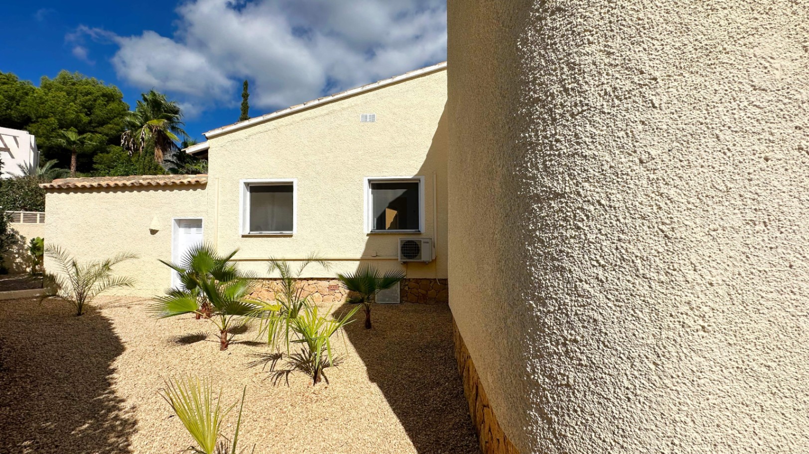 Villa Mediterránea construida en una planta en Altea, Urb. Santa Clara, con mucha privacidad