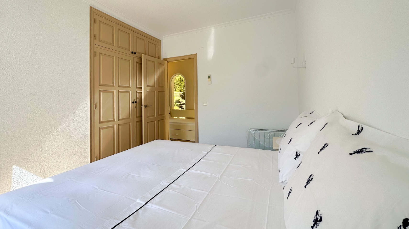 Villa Mediterránea construida en una planta en Altea, Urb. Santa Clara, con mucha privacidad