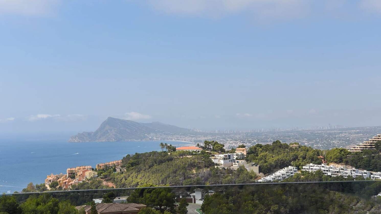 Moderna Villa en Altea Hills con ascensor, spa y vistas al mar