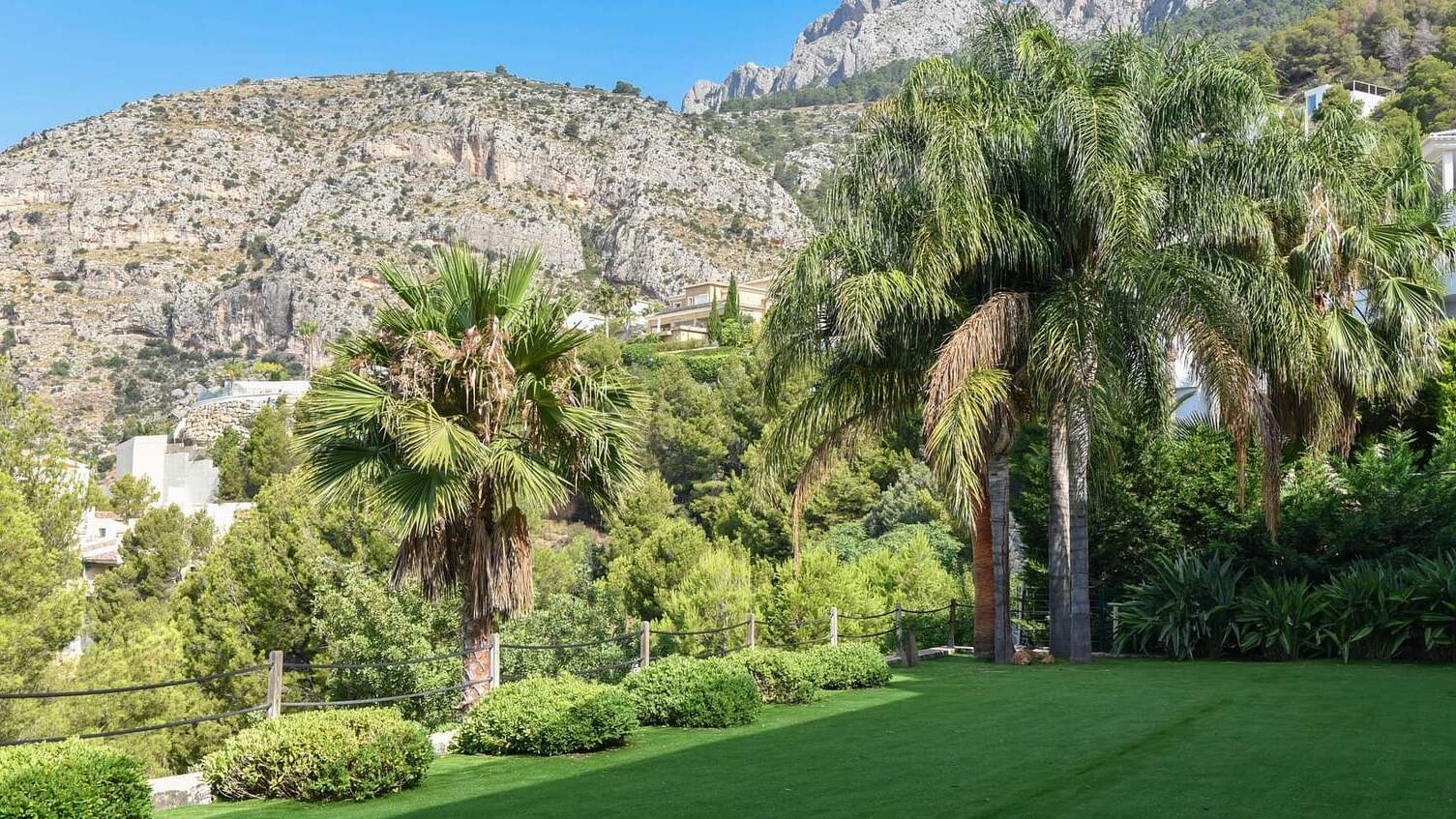 Moderna Villa en Altea Hills con ascensor, spa y vistas al mar