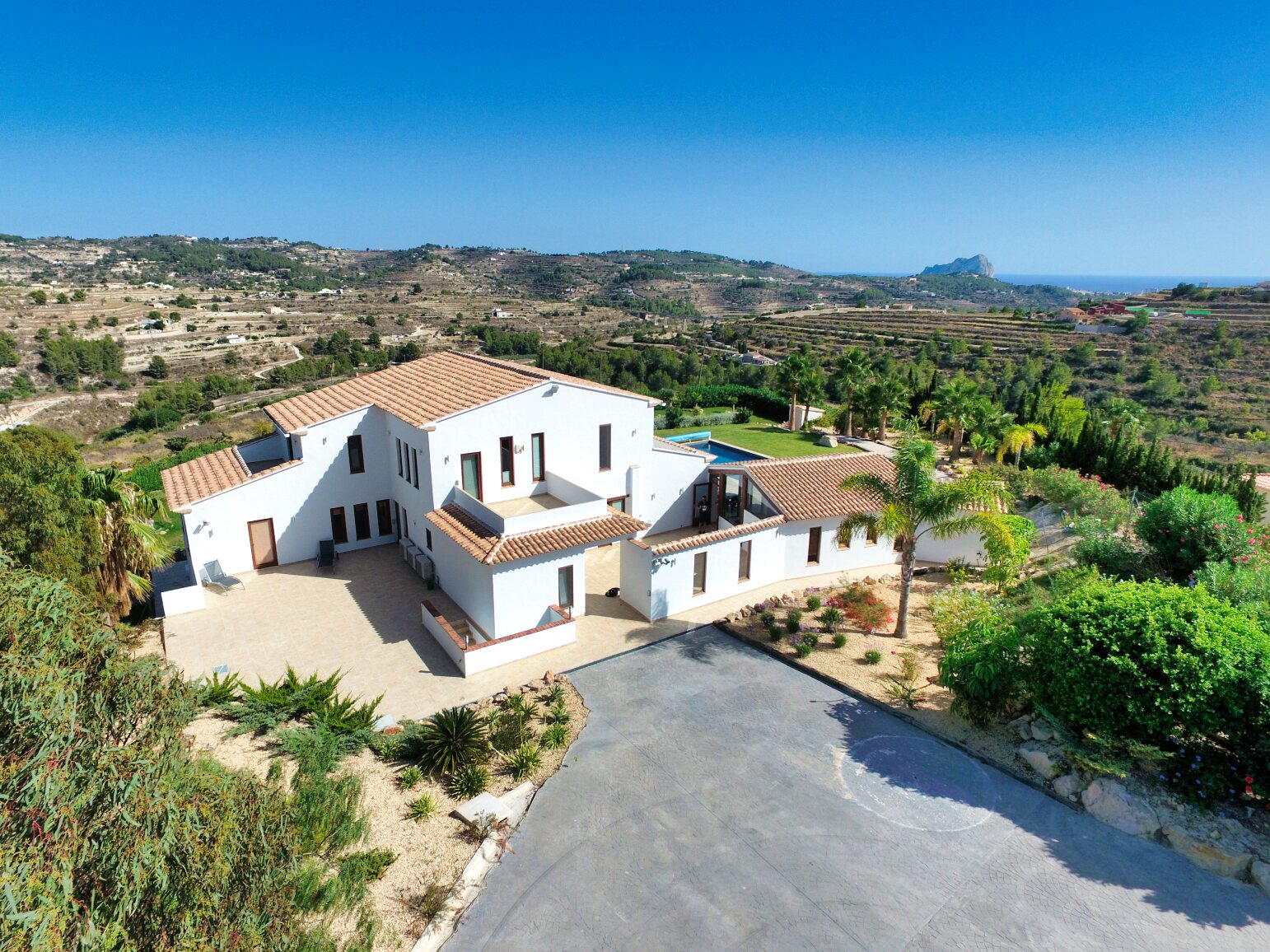 Amazing Finca in Benissa with a 13.000sqm flat plot and sea views