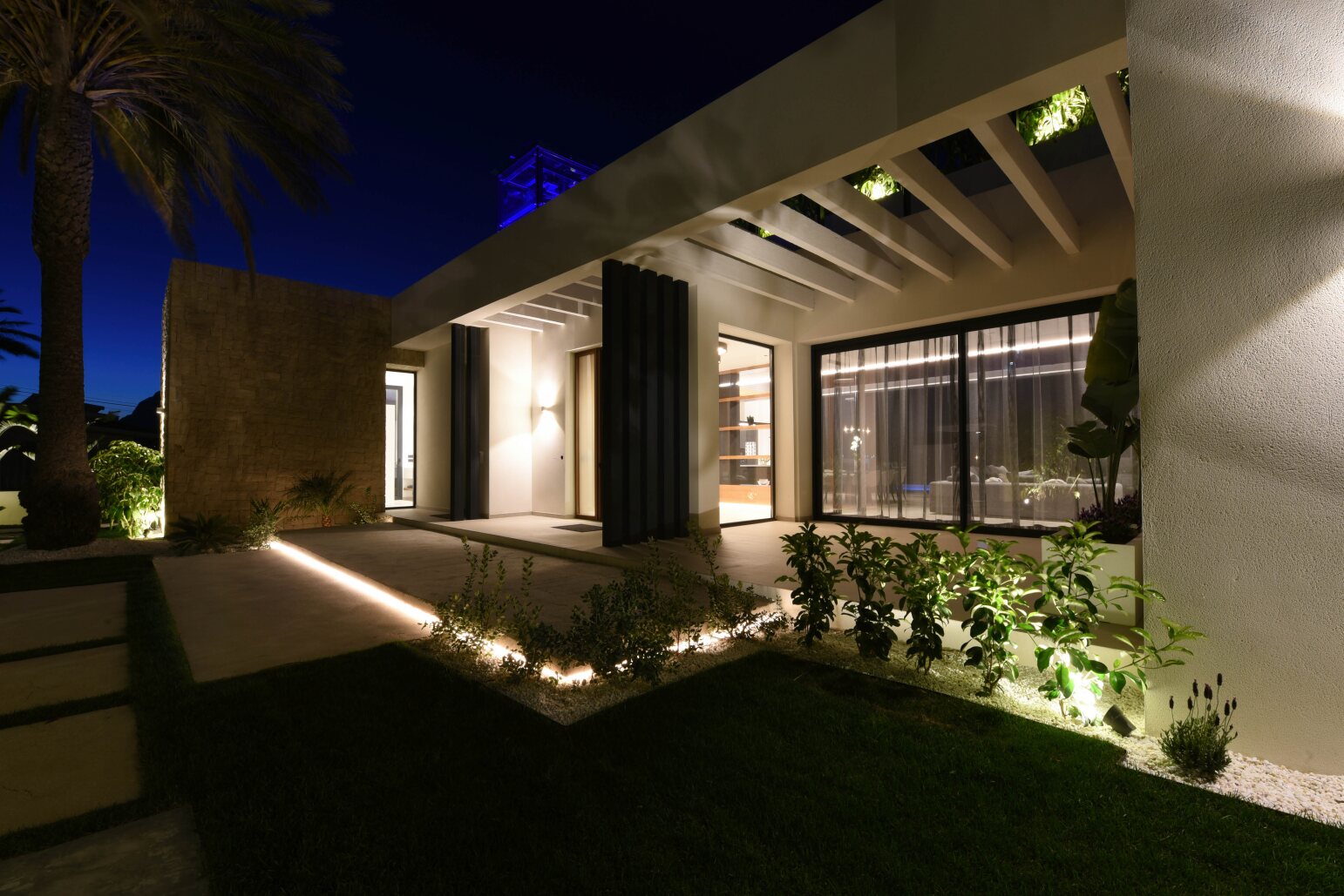 Luxuriöse, moderne Villa mit Meerblick und in Strandnähe in El Albir