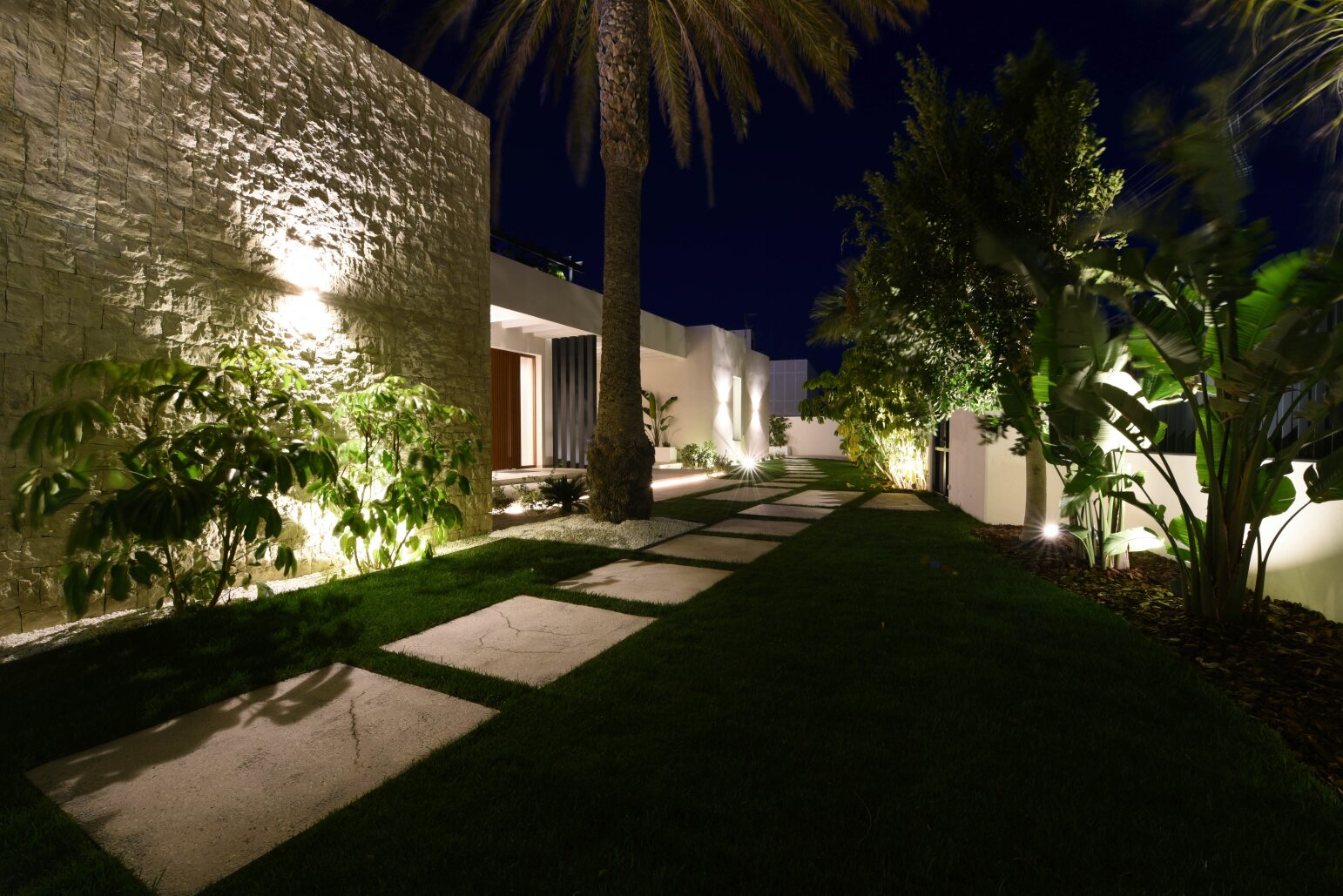 Luxuriöse, moderne Villa mit Meerblick und in Strandnähe in El Albir
