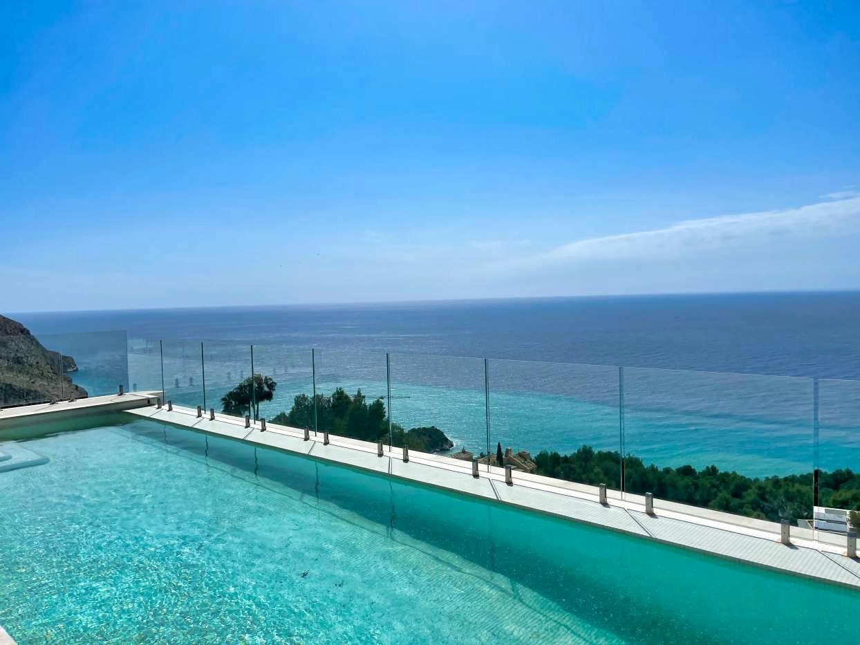 Breathtaking luxury villa in Altea Hills with sea views