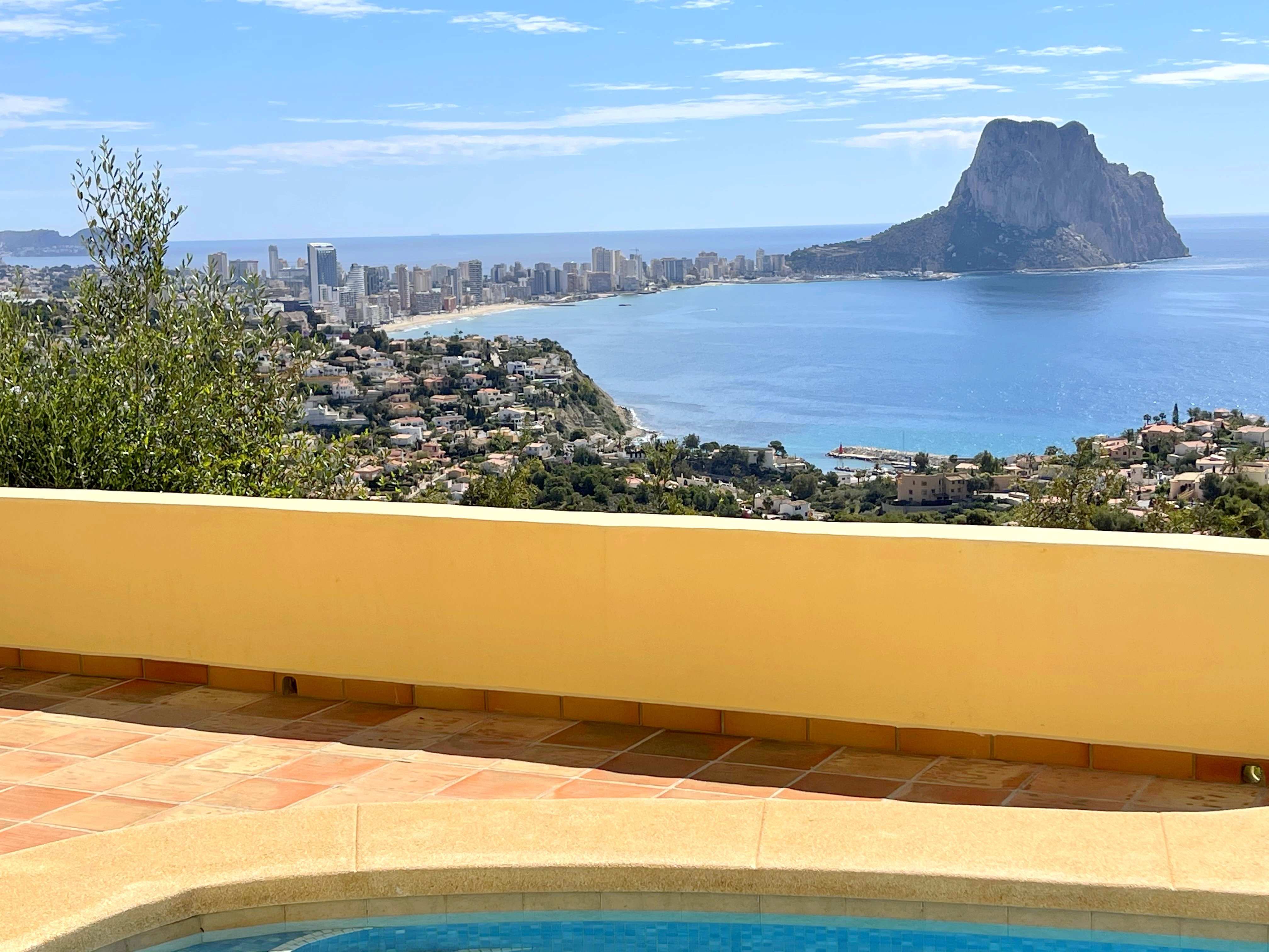 Villa with stunning sea views for sale in Calpe