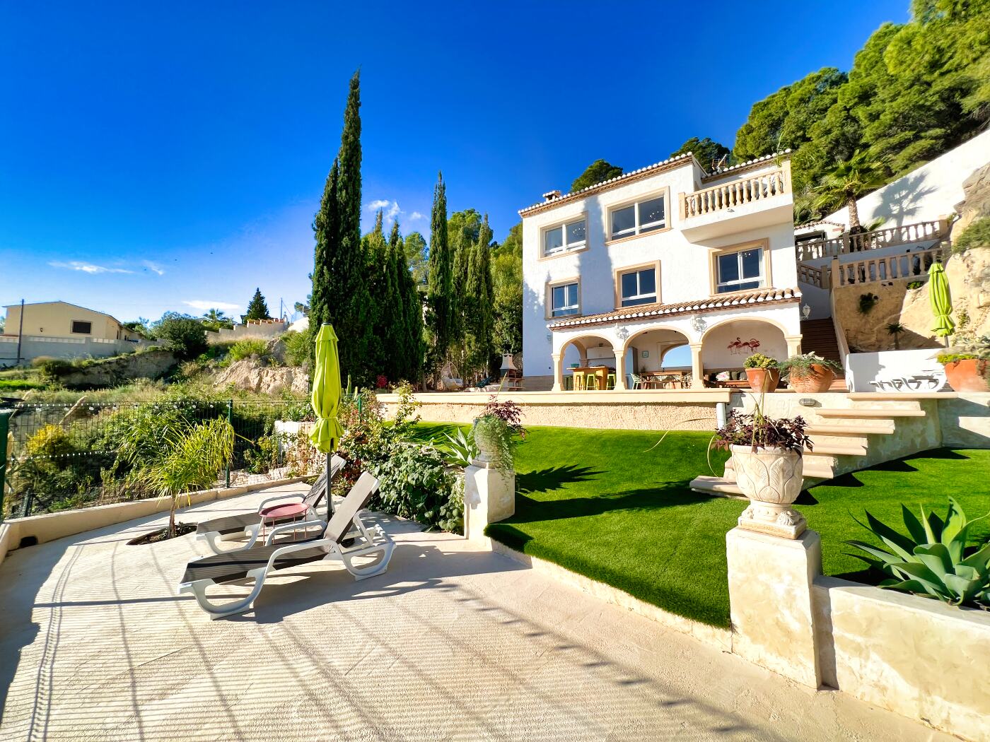 Villa met panoramisch zeezicht te koop in Calpe