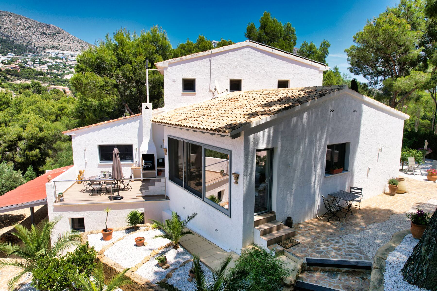 Maison méditerranéenne avec appartement d'amis à vendre à Altea