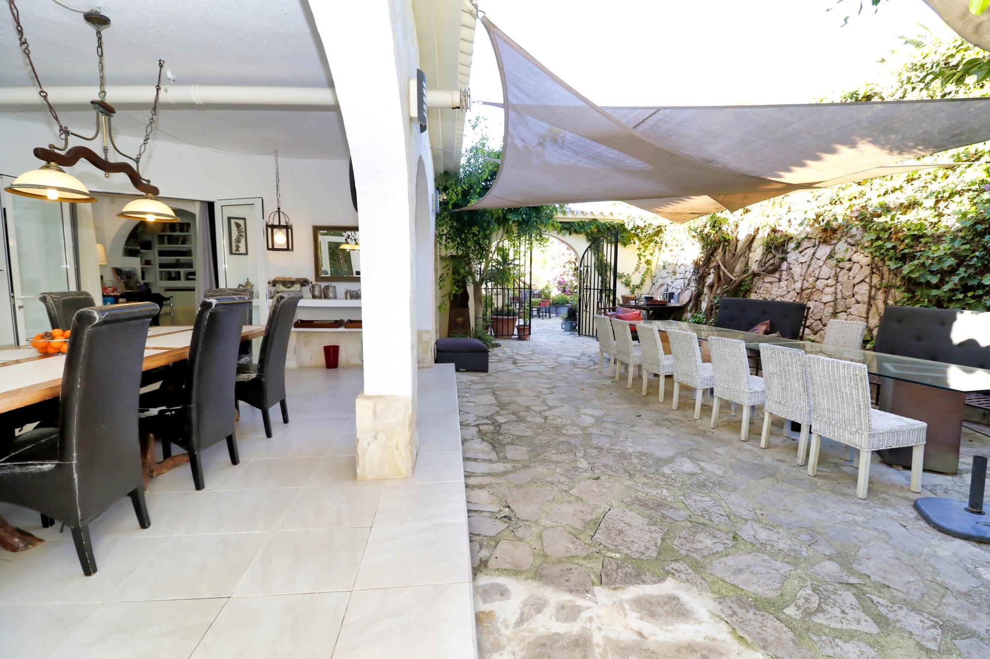 Finca on a large plot in Calpe