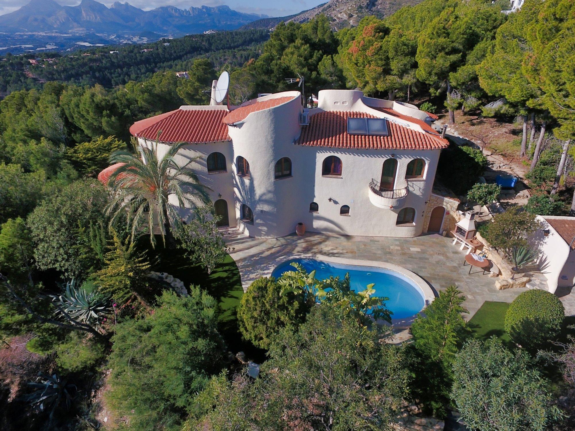 Luxury Mediterranean style villa in Altea la Vella