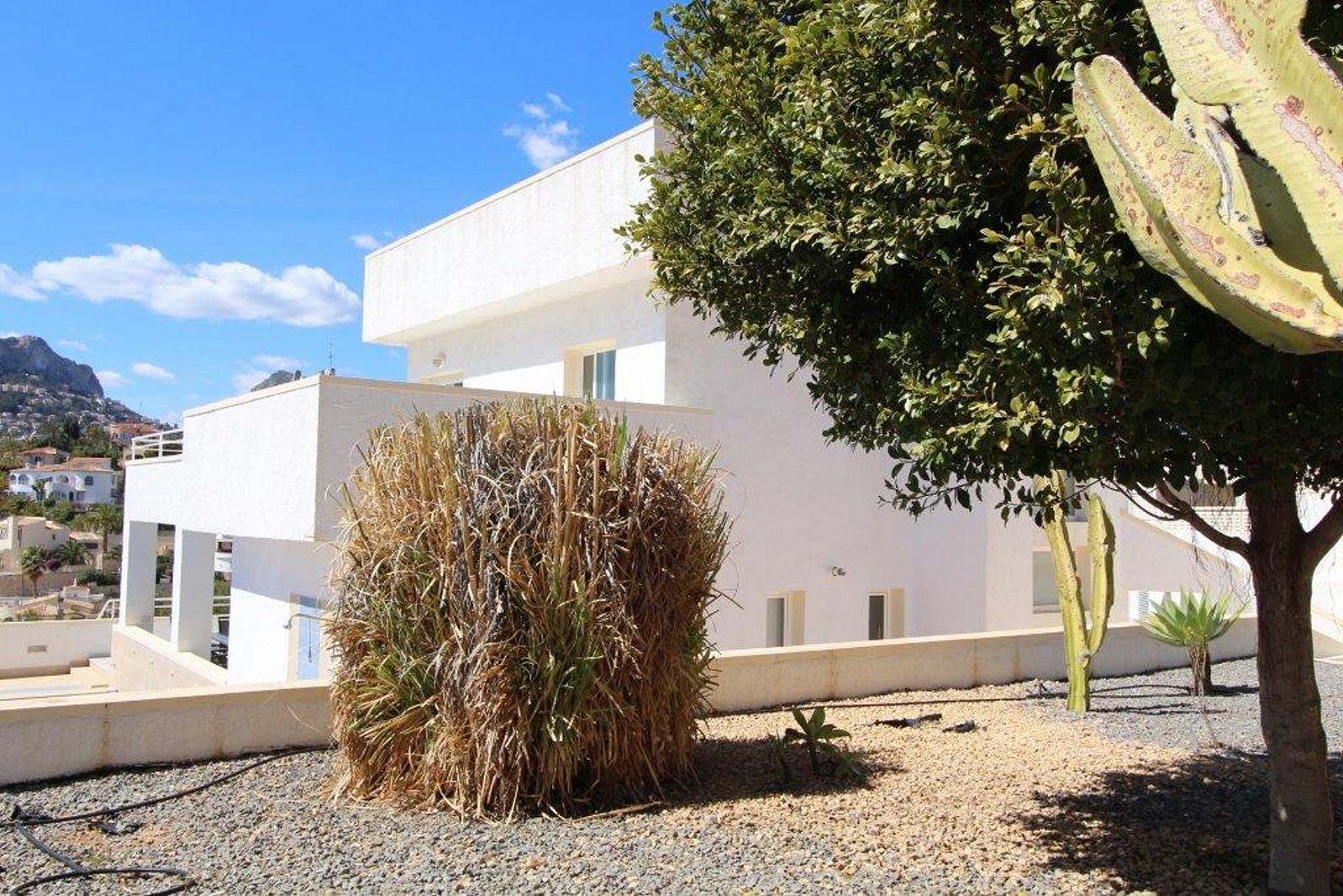 Moderne villa vlakbij het centrum van Calpe en het strand