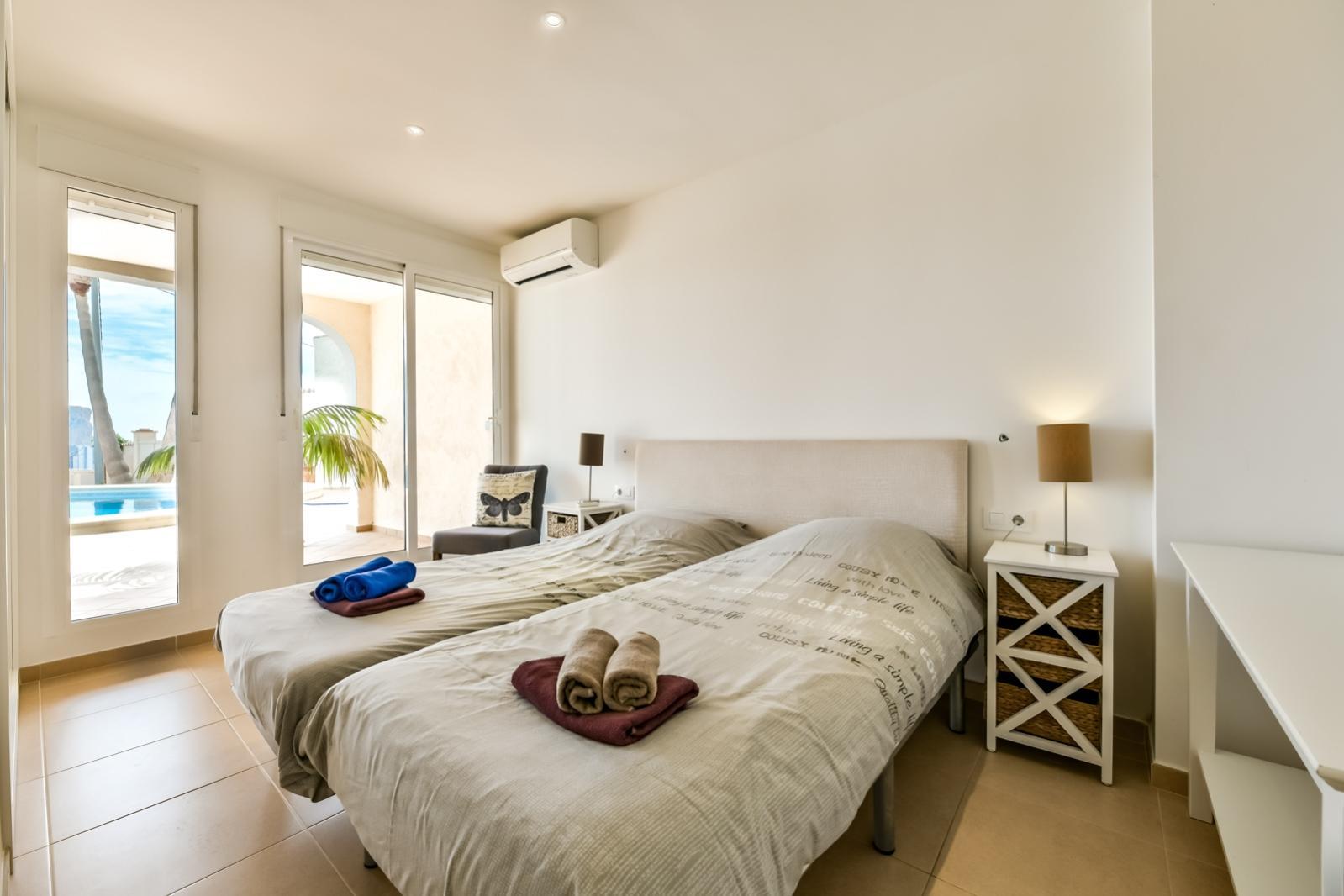6 slaapkamer villa met gastenverblijf in Calpe