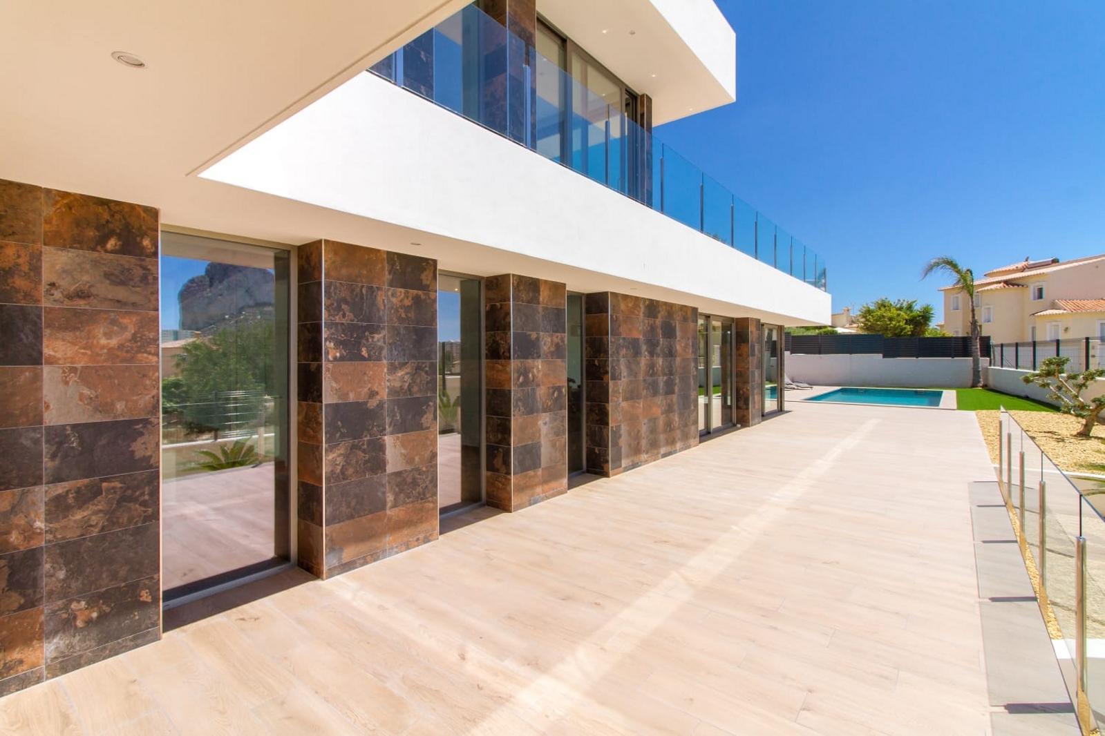 New modern villa in Calpe, near the