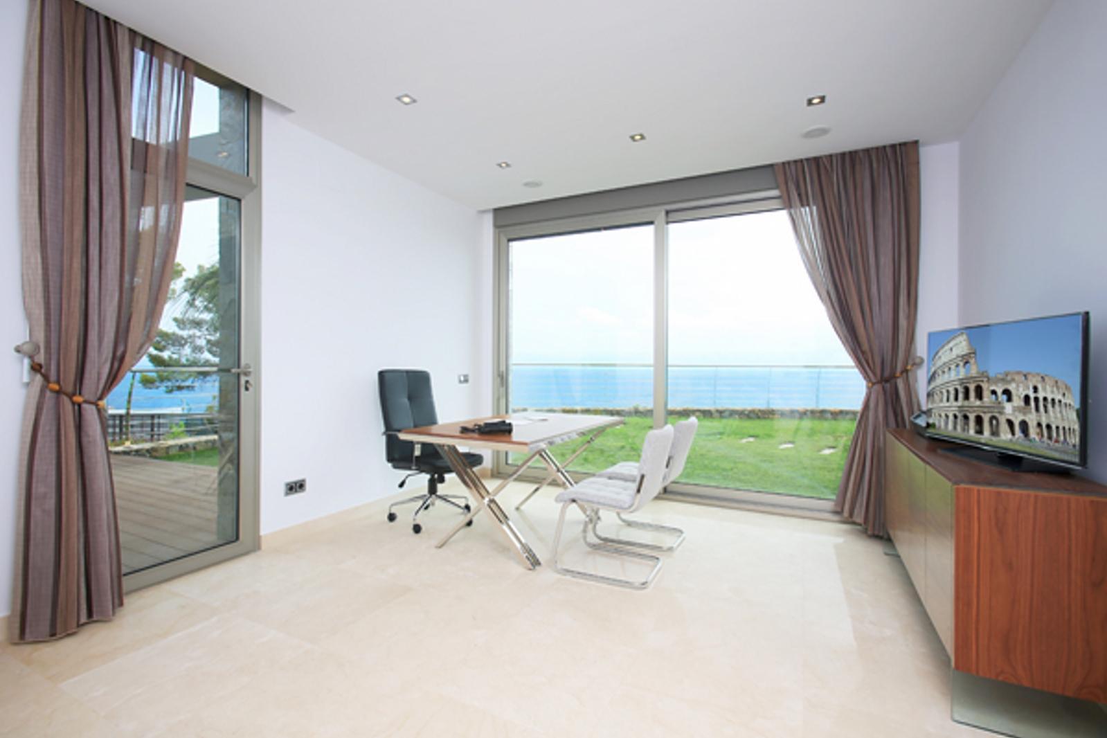 Superbe villa de luxe en première ligne de la mer à Altea!