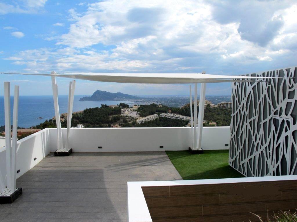 Altea Hills, luxe nieuwbouw villa met schitterende zeezichten.